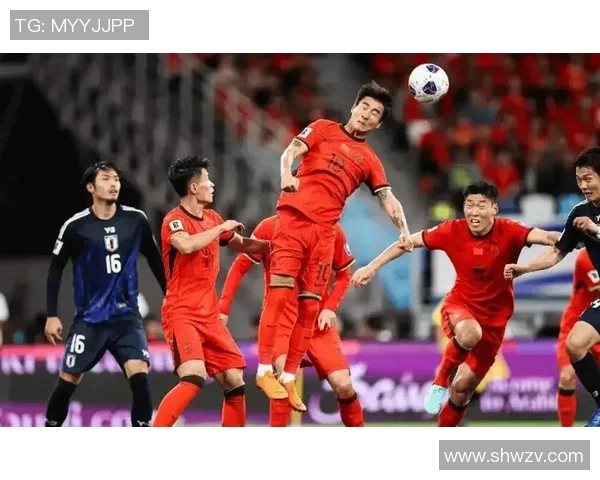 中国国足精彩表现以三比零战胜韩国队展现强大实力与团队合作精神